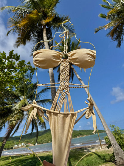 Golden macramé